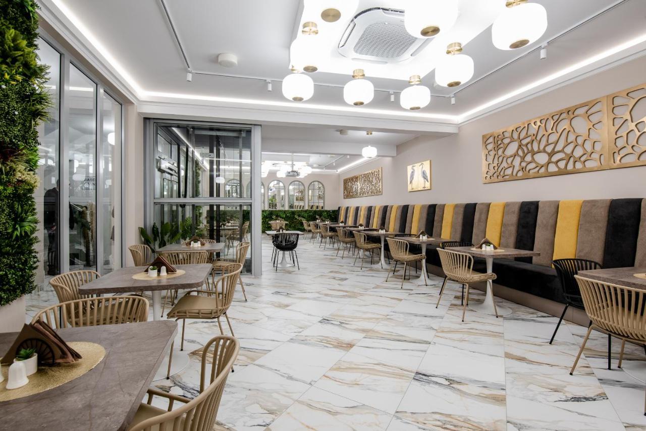 Villa Vis A Vis Trzesacz Bagian luar foto